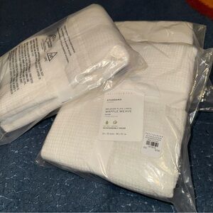 Pottery Barn white Waffle Weave Linen Sham Set 2